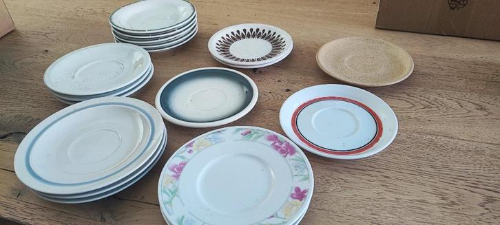ondertassen, onderbordjes 10 cent per stuk, Antiek en Kunst, Antiek | Servies los, Ophalen of Verzenden