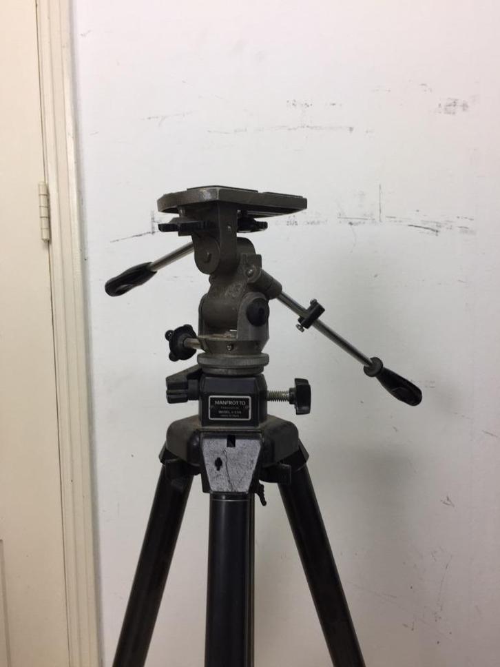 manfrotto 058 zwaar statief (ex kop), Audio, Tv en Foto, Fotografie | Statieven en Balhoofden, Gebruikt, Driepoot, 175 cm of meer