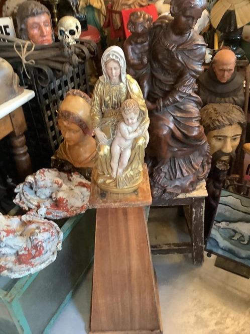 Prachtig Mariabeeld op zuil !, Antiek en Kunst, Antiek | Religieuze voorwerpen, Ophalen