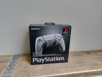 Playstation Dualsense - 30th Anniversary Edition. Nieuw beschikbaar voor biedingen