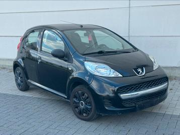 Peugeot 107* 5 deurs benzine weinig km’s beschikbaar voor biedingen