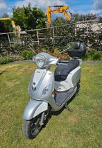 Scooter SYM fiddle 3 a klasse grijs / wit, Fietsen en Brommers, Ophalen, Zo goed als nieuw, Benzine, Fiddle