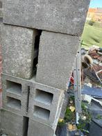 Gratis grote betonblokken, Doe-het-zelf en Bouw, Metselstenen, Ophalen of Verzenden, Zo goed als nieuw, Beton