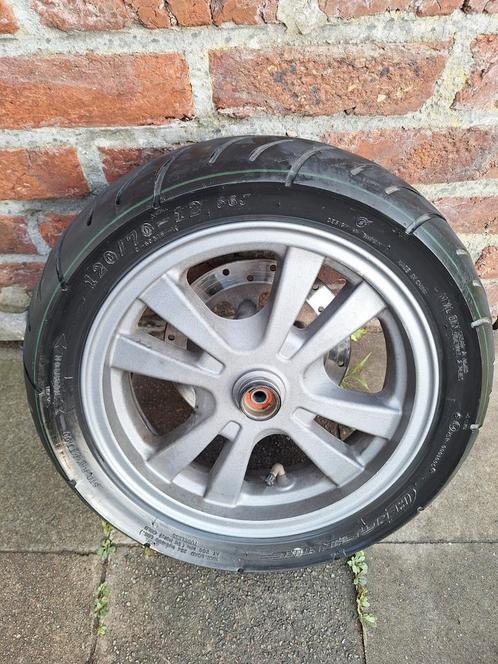 Voorband met velg en schijfrem 50cc scooter, Fietsen en Brommers, Brommeronderdelen | Algemeen, Carburateur, Ophalen of Verzenden