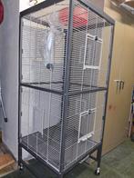 Grote vogelkooi of knaagdierenkooi op wielen, Dieren en Toebehoren, Ophalen, Zo goed als nieuw, Vogelkooi