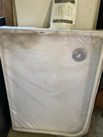 Douche cabine 90Bx120Dx15H beschikbaar voor biedingen