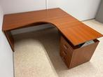 Bureau met kast, Ophalen, Bureau