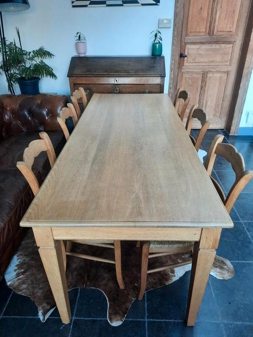 Landelijke eettafel in volle eik, Huis en Inrichting, Tafels | Eettafels, Ophalen of Verzenden