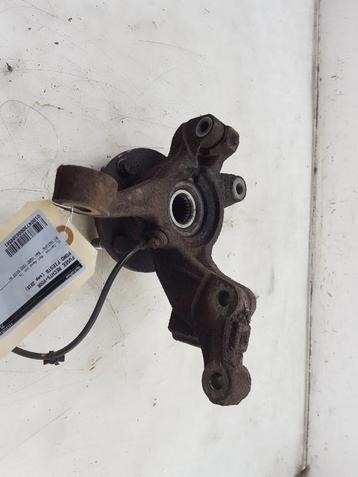 FUSEE AVANT DROITE Fiesta 6 (JA8) (|8V513K170DA|1771022|), Utilisé, Ford