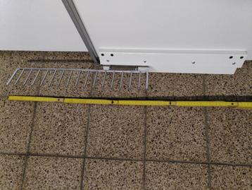 Stropdas- of sjaalhouder voor kledingkast of kleedkamer beschikbaar voor biedingen