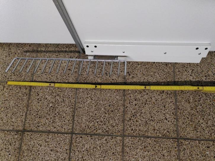 Porte cravatte ou foulard pour armoire ou dressing, Maison & Meubles, Armoires | Penderies & Garde-robes, Comme neuf, Moins de 100 cm