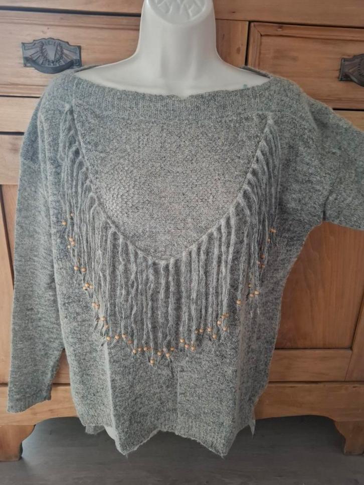 Pull franges Mes demoiselles S, Vêtements | Femmes, Pulls & Gilets, Comme neuf, Taille 36 (S), Enlèvement ou Envoi