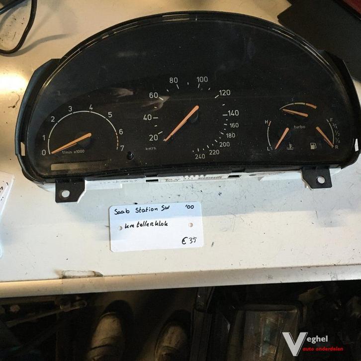 Saab Station 2000   Km Tellerklok   50 42  411, Auto-onderdelen, Dashboard en Schakelaars, Gebruikt, Ophalen of Verzenden