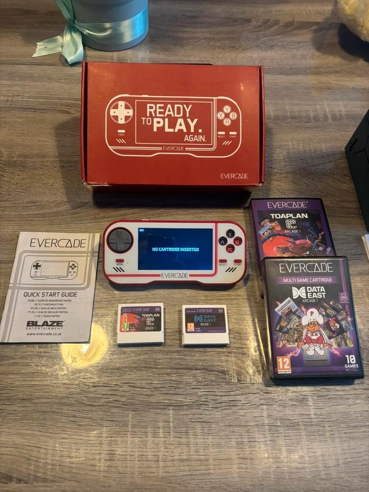 Blaze Evercade OG handheld Incl. Games, Games en Spelcomputers, Spelcomputers | Overige, Gebruikt, Ophalen of Verzenden