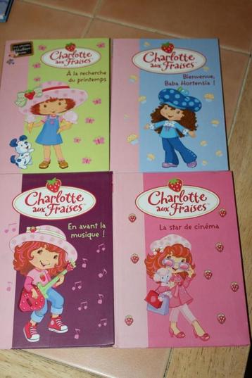 Lot de 4 livres Charlotte aux Fraises beschikbaar voor biedingen