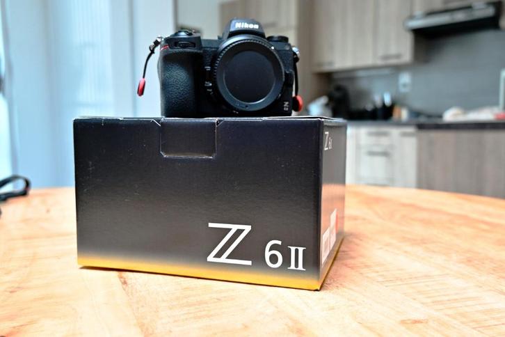 Nikon Z6II met 8484 clickx + Battery Grip + Viltrox 20mm 2.8, Audio, Tv en Foto, Foto | Lenzen en Objectieven, Zo goed als nieuw