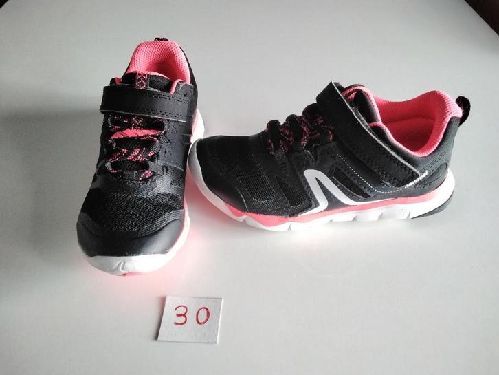 Newfeel lichte sneakers voor kinderen | Decathlon/PT. 30, Kinderen en Baby's, Kinderkleding | Schoenen en Sokken, Zo goed als nieuw