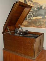 Antieke grammofoonspeler (groot model), Ophalen