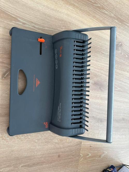 Perforeuse/relieuse peach star bind 21, Zakelijke goederen, Kantoor en Winkelinrichting | Kantoorartikelen, Overige typen, Gebruikt