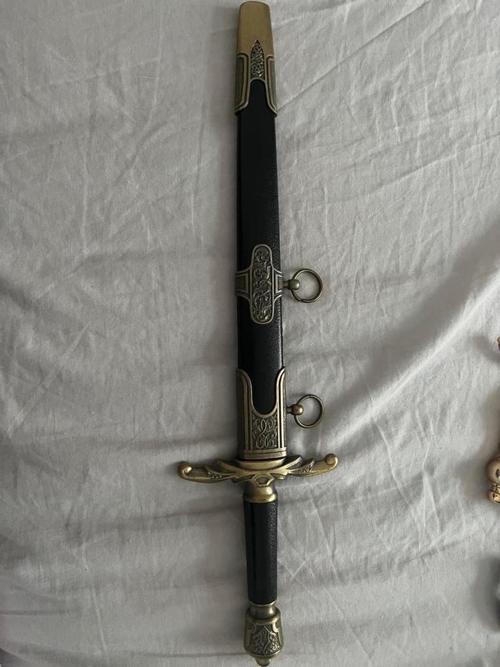 Decoratieve dolk met schede – zwart & goudkleurig, Motoren, Accessoires | Overige, Nieuw, Ophalen