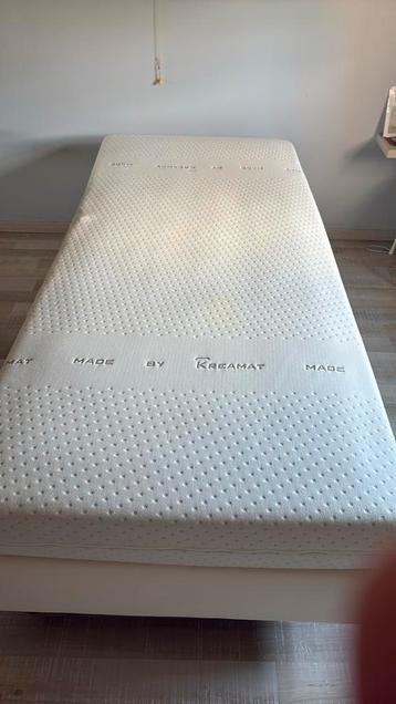 Boxspring plus heel goede matras 90x200 beschikbaar voor biedingen