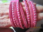 Roze dubbele wikkelarmband met strass steentjes, Handtassen en Accessoires, Armbanden, Met strass, Gebruikt, Roze, Kunststof of Plastic