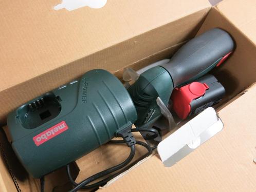 Powercutter snoeischaar accu 2 batterijen Metabo, Tuin en Terras, Heggenscharen, Gebruikt, Accu, Ophalen of Verzenden