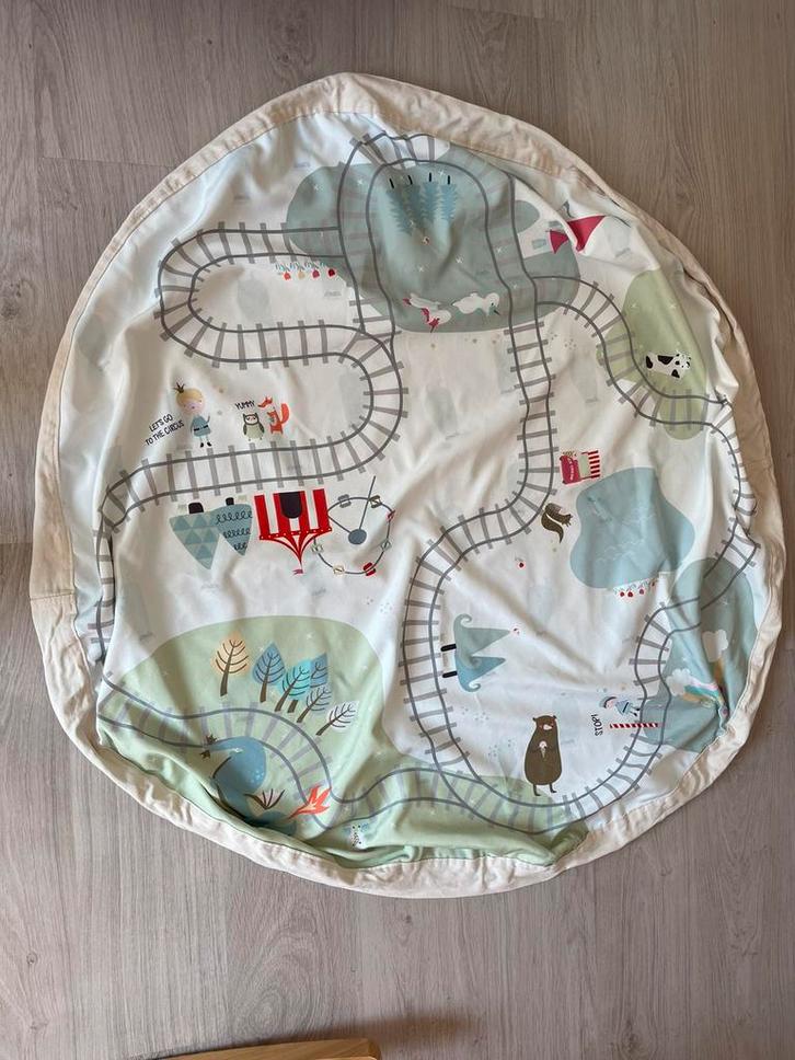 Play&Go 2-in-1 opbergzak + speelmat train maps/bears z.g.a.n, Kinderen en Baby's, Speelgoed | Speelkleden, Zo goed als nieuw, Ophalen of Verzenden