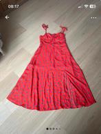 Lange rode zomerjurk met blauwe bloemen – Fashion Union, Enlèvement ou Envoi, Neuf, Taille 38/40 (M), Rouge