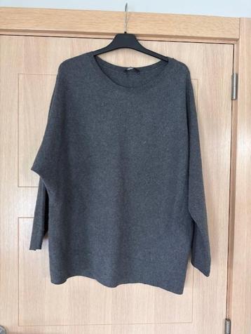 Pull spacieux Yesscia taille M/L (nr7044) 