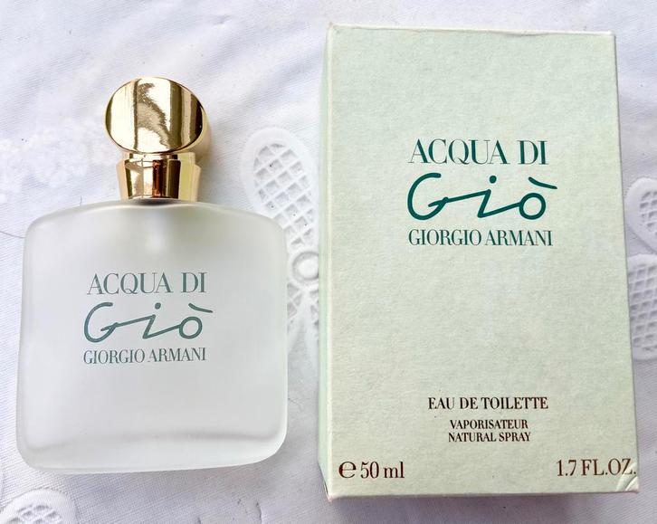 Parfum fles met doos van Giorgio Armani Acqua di Gio, Verzamelen, Parfumverzamelingen, Zo goed als nieuw, Parfumfles, Ophalen of Verzenden
