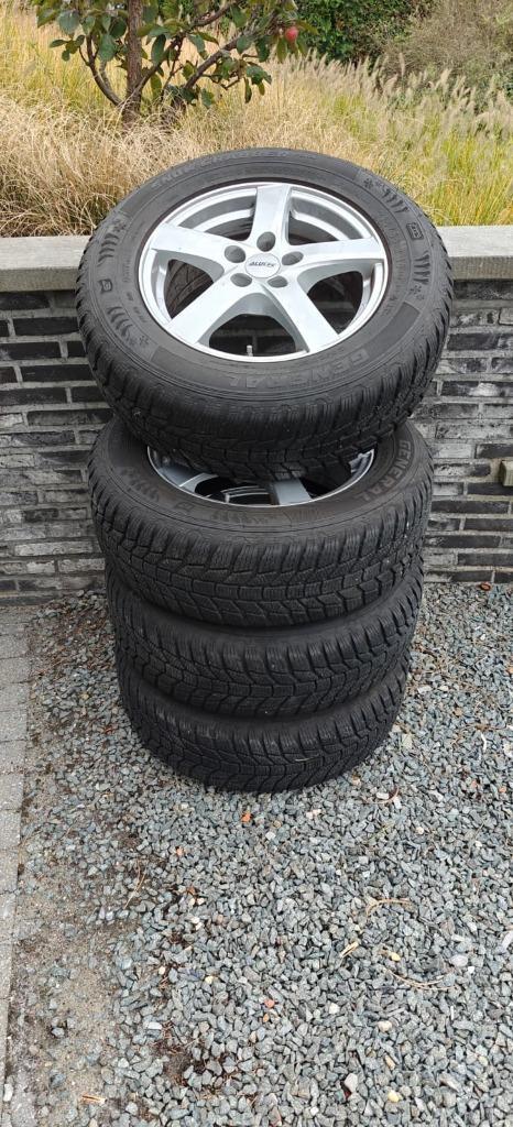 Winterbanden 215/65 R16 - Goed profiel met aluminium velg, Auto-onderdelen, Banden en Velgen, Velg(en), Winterbanden, 16 inch