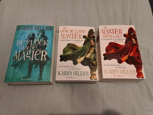 Karen Miller - Koningsmaker, Koningsbreker serie, Livres, Fantastique, Comme neuf, Enlèvement ou Envoi