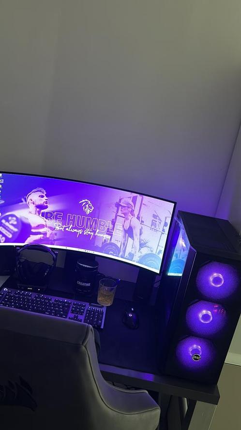 Volledige gaming setup, Games en Spelcomputers, Games | Pc, Zo goed als nieuw, Ophalen