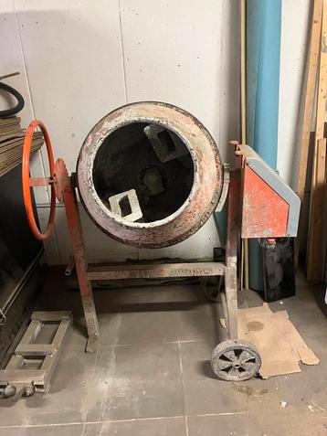 betonmolen atika comet 130  beschikbaar voor biedingen