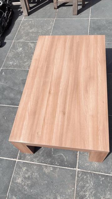 Salontafel beschikbaar voor biedingen