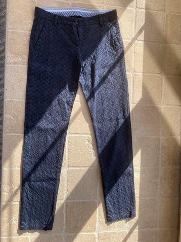 Broek Hampton Bays mast 34 beschikbaar voor biedingen