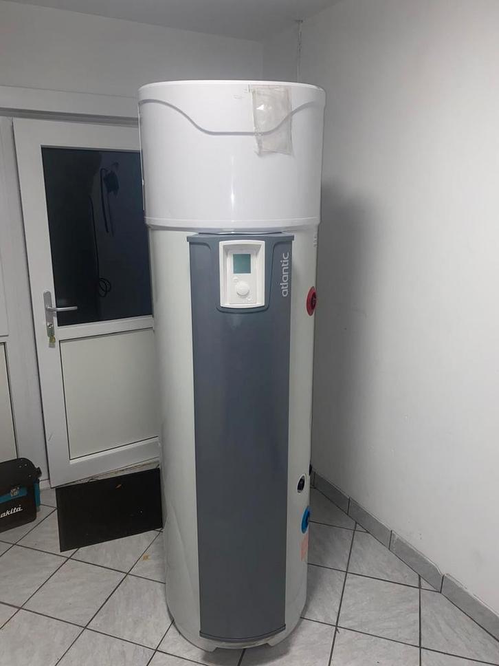 Atlantic warmtepompboiler 260l met extra spiraal, Doe-het-zelf en Bouw, Chauffageketels en Boilers, Zo goed als nieuw, Ophalen