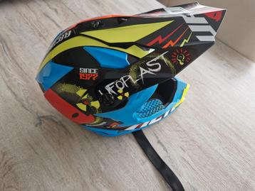 UFO ELECTROCHOCK S49-50 cross-endurohelm - weinig gebruikt beschikbaar voor biedingen