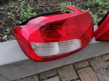 Peugeot 407 achterlichten  beschikbaar voor biedingen