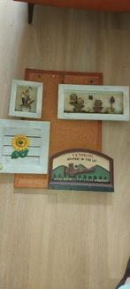 Lot deco, kaders met deco in reliëf, kurkbord, sleutelhanger, Ophalen, Zo goed als nieuw