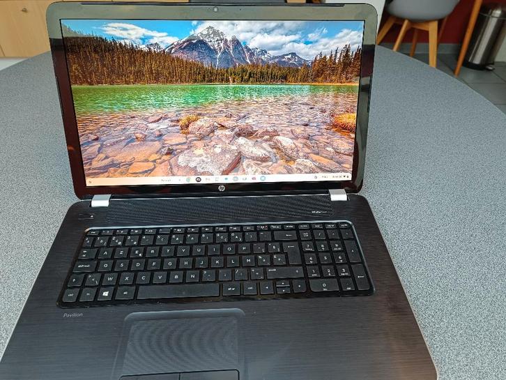 HP Pavillion 17 Inch (Chromebook) Chrome OS Flex, Informatique & Logiciels, Chromebooks, Utilisé, 16 pouces ou plus, 8 GB, 128 GB