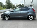 Hyundai i30 / 1.4i Benzine / Airco / Trekhaak / Gekeurd, Bedrijf, Handgeschakeld, Dealer onderhouden, USB