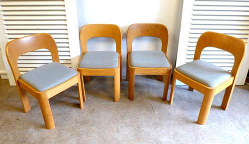 mooie set van 4 Vintage Brutalist eetkamerstoel jaren 70, Huis en Inrichting, Stoelen, Zo goed als nieuw, Vier, Hout, Stof, Bruin