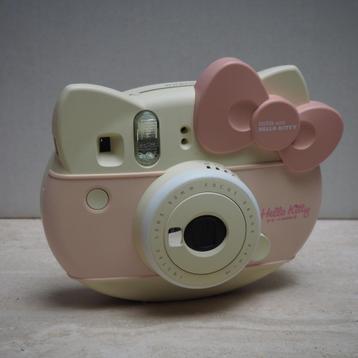 Fujifilm INSTAX "Hello Kitty" beschikbaar voor biedingen