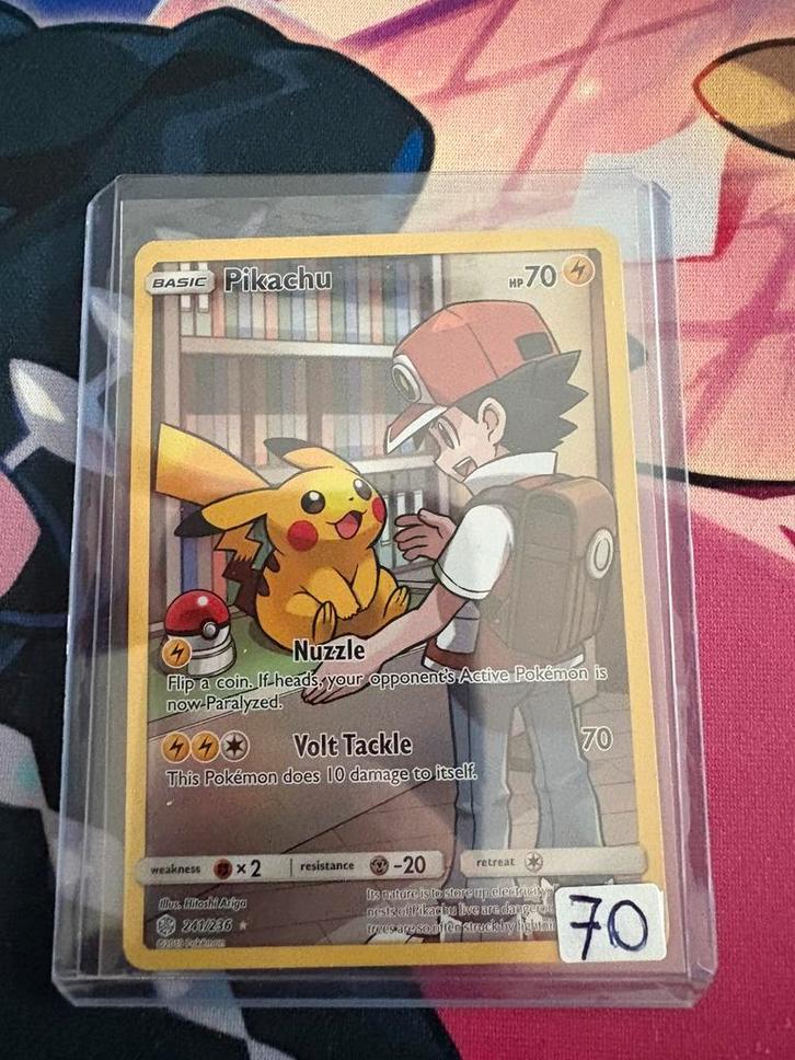 Pikachu 241/236 - Cosmic Eclipse - Pokémon, Hobby en Vrije tijd, Verzamelkaartspellen | Pokémon, Zo goed als nieuw, Ophalen of Verzenden