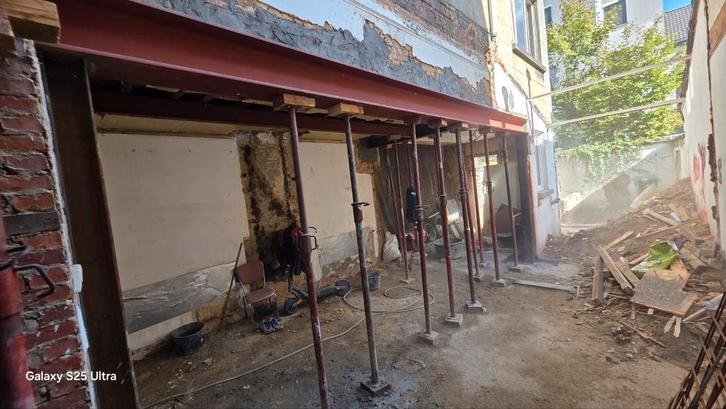 Poutrel plaatsen werken. Trapgat gat maken.0466498753, Vacatures, Vacatures | Beveiliging