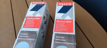 2x velux verduisterend rolgordijn beschikbaar voor biedingen