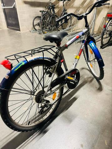 24 inch Jongen fiets  beschikbaar voor biedingen