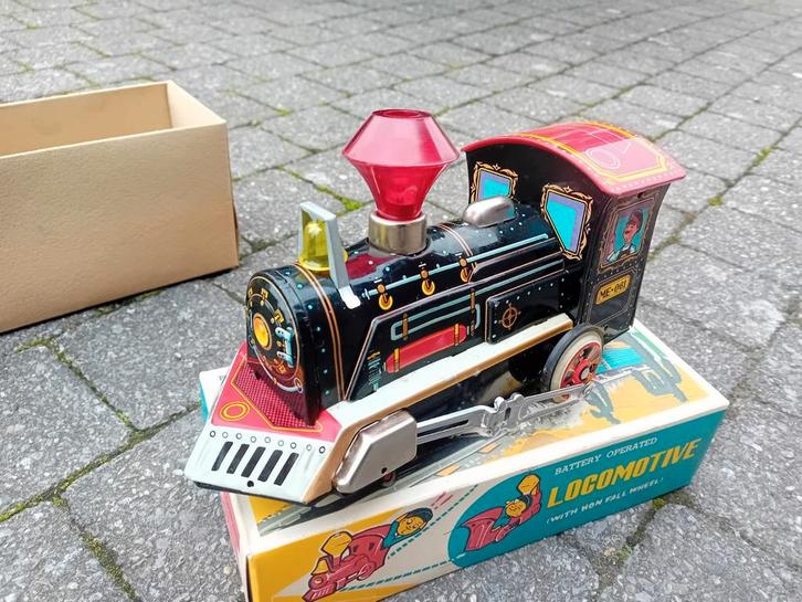 Vintage Blikken stoomtrein made in China perfecte staat MIB, Antiek en Kunst, Antiek | Speelgoed, Ophalen of Verzenden